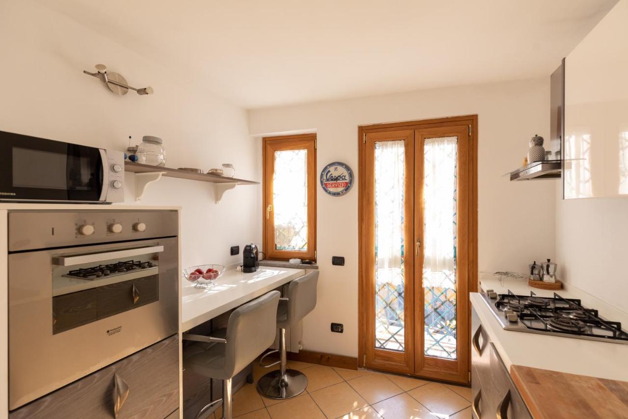Colored House Until 7 People Above Sqplebiscito Νάπολη Εξωτερικό φωτογραφία